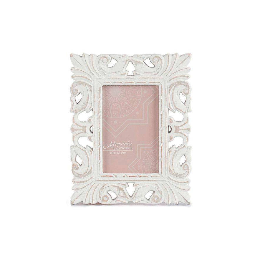 Moldura Perfurada em Madeira Branca 10 x 15 cm